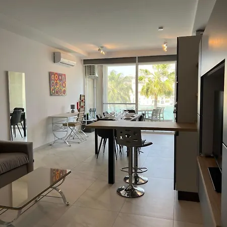 Marina Bay Apartment Marsaskala Exterior photo