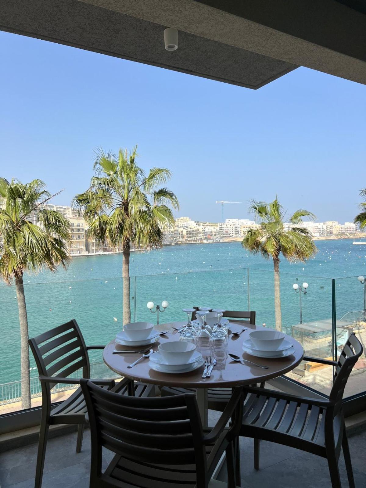 Marina Bay * Marsaskala